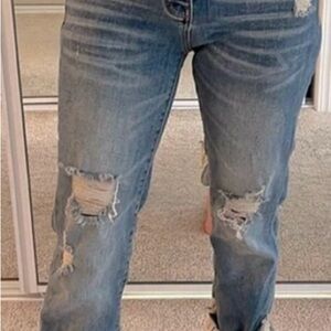 Judy blue jeans straight fit. Distressed!